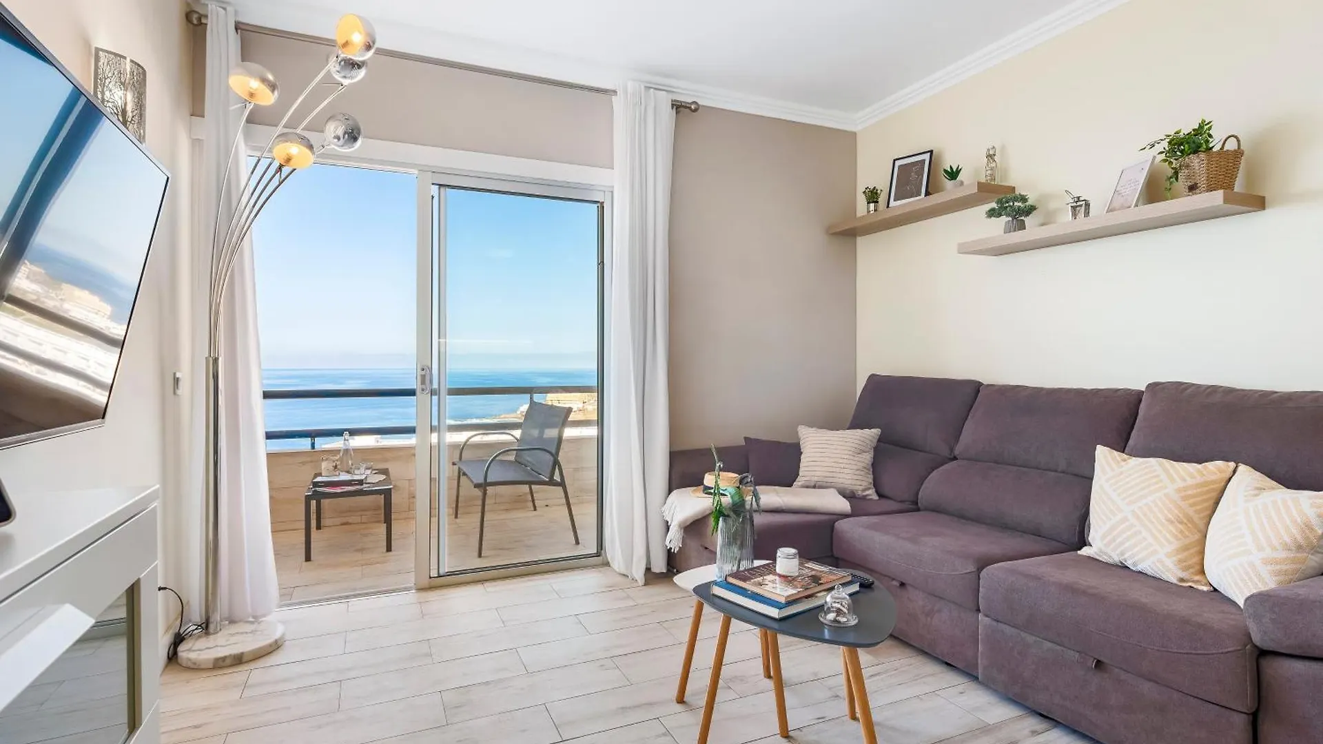Ocean Smart Home, Hi-End Services, Media Streaming Адехе 0*,